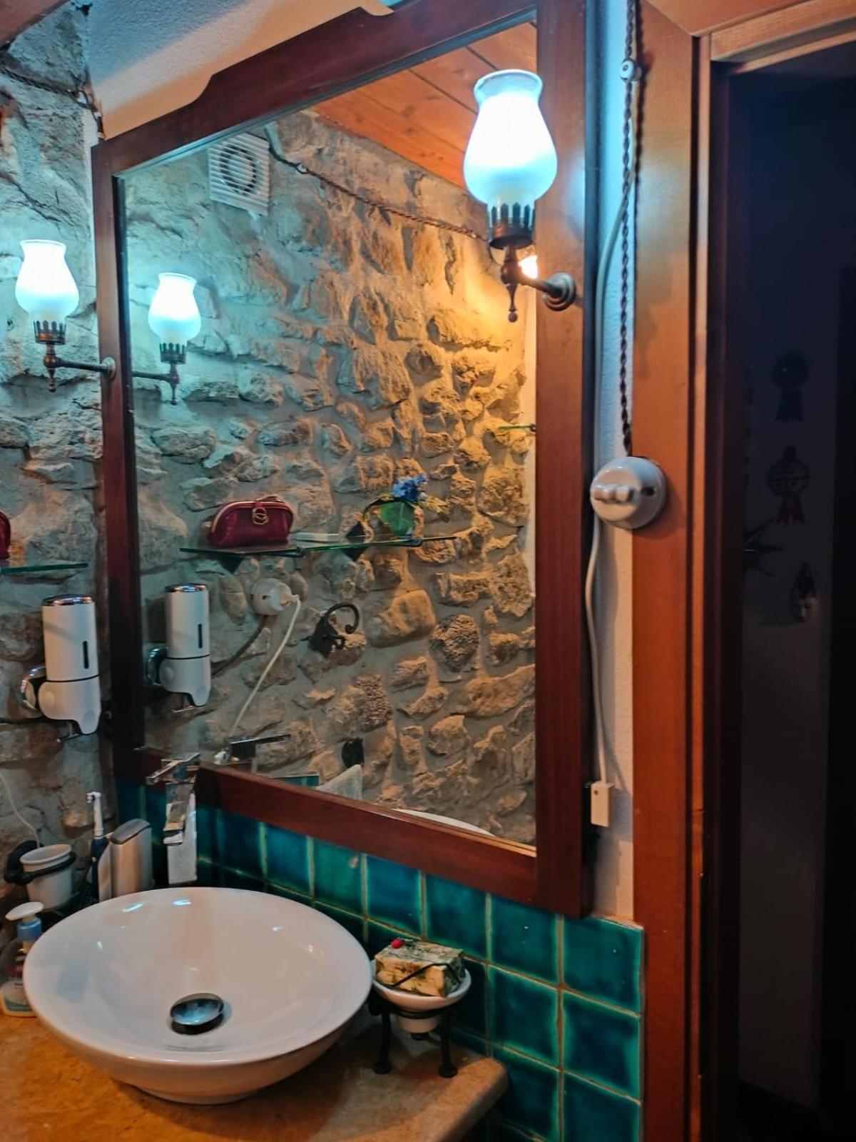 Usellus Casa Di Pietraヴィラ エクステリア 写真