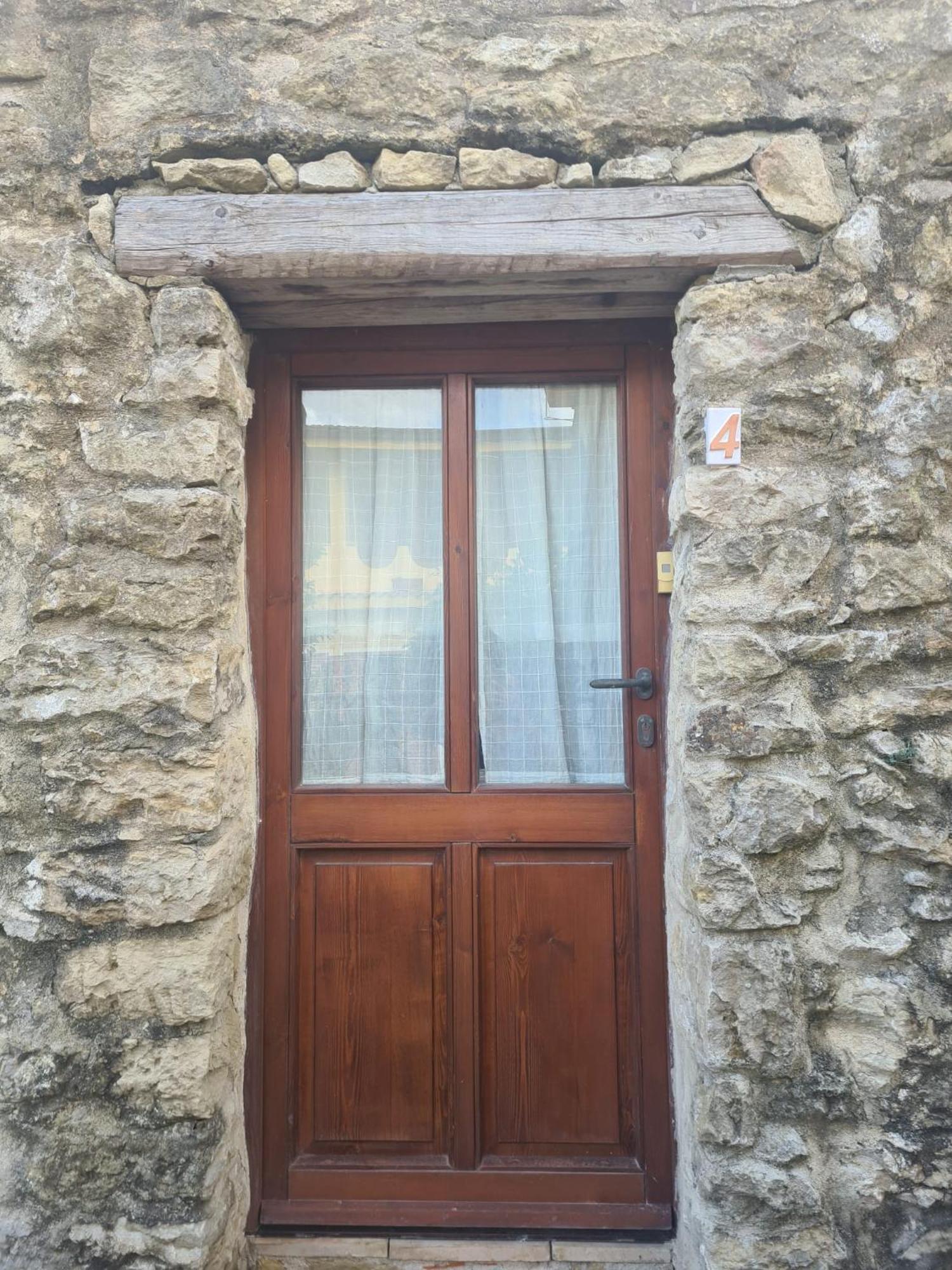 Usellus Casa Di Pietraヴィラ エクステリア 写真